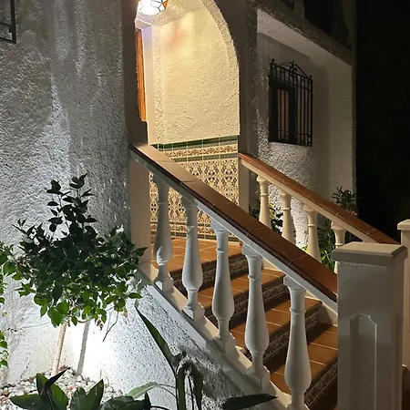 וילה Little Castle Sea&mountain - Vistas Al Mar Y Piscina Privada En Capistrano Village Urbanizacion, נרחה